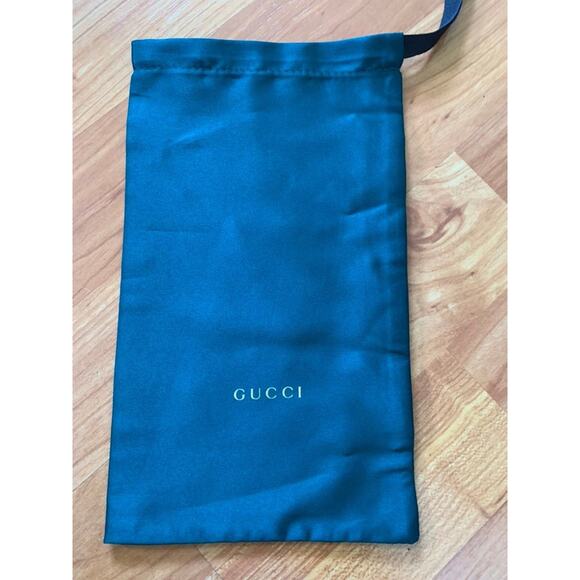 Gucci  Green sunglasses Dust bag - Picture 1 of 3